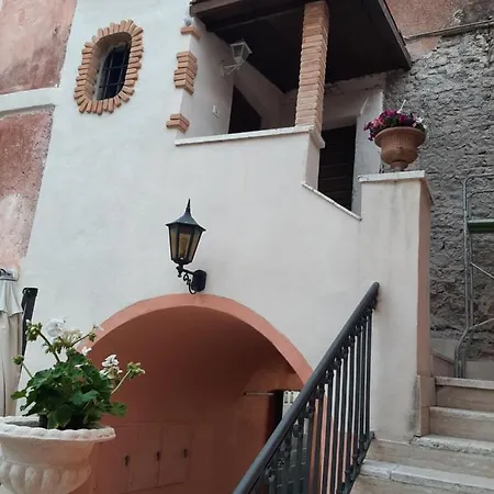Casale Santa Maria Di San Vittorino Apartment *
